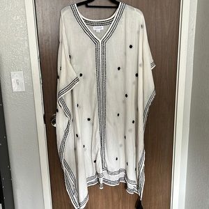 Velvet by Graham and Spencer, M/L, white boho dress (see through)